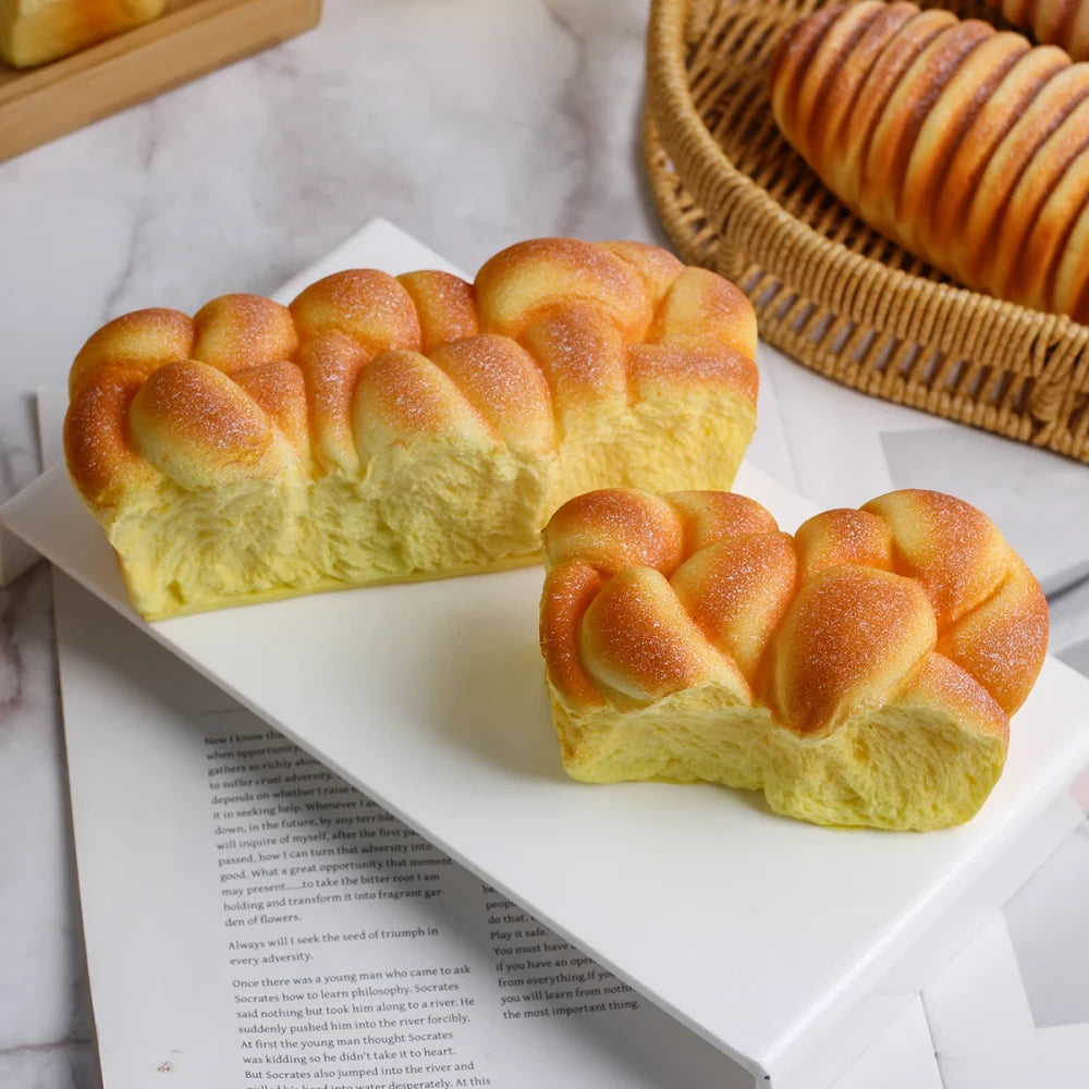 Cartoon Bread Decompression Model